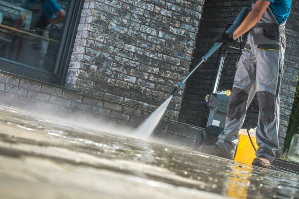 Best Sidewalk and Walkway Pressure Cleaning in Oasis, CA